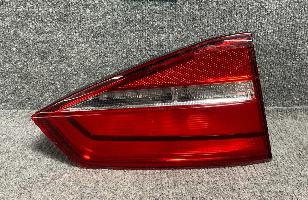 2011-2014-Volkswagen-Jetta-Left-Driver-Side-Tail-Light-5C6-945-093-335447003720