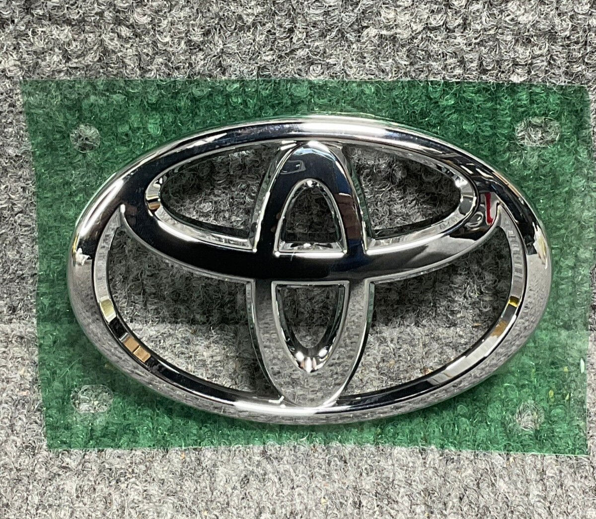 2011-2021-Toyota-Avalon-Rear-Trunk-Emblem-Badge-90975-A2011-335349048360