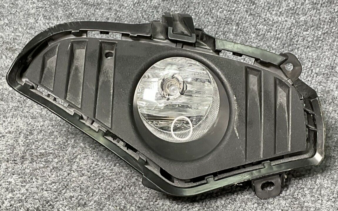 2019-2023-Toyota-RAV4-RS-Front-Bumper-Fog-Light-W-Bezel-Cover-52127-0R160-335603106740