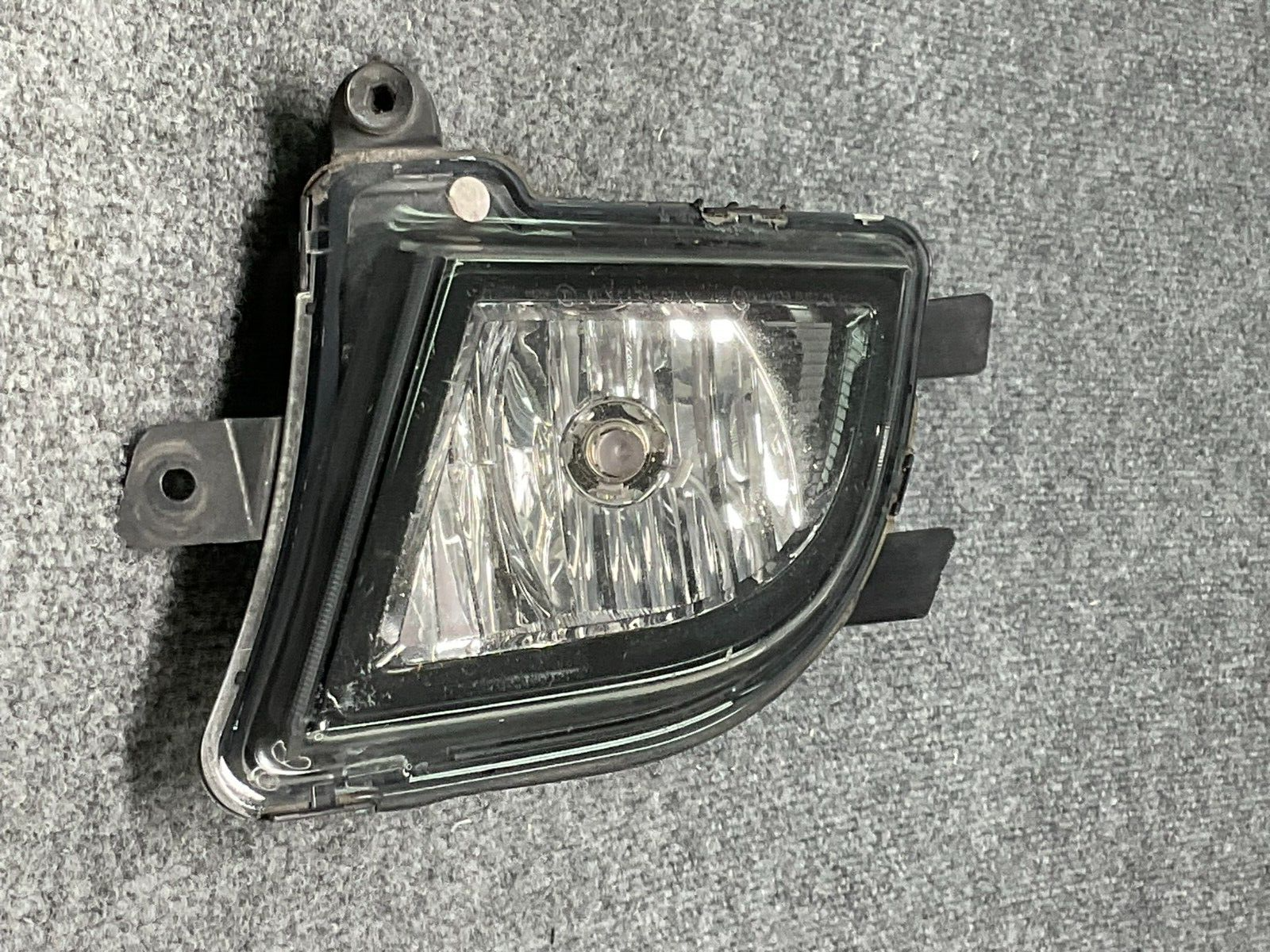 2015-18-Volkswagen-Jetta-Front-Right-Side-Halogen-Fog-Lamp-Light-5C7-941-700-P-335475687201