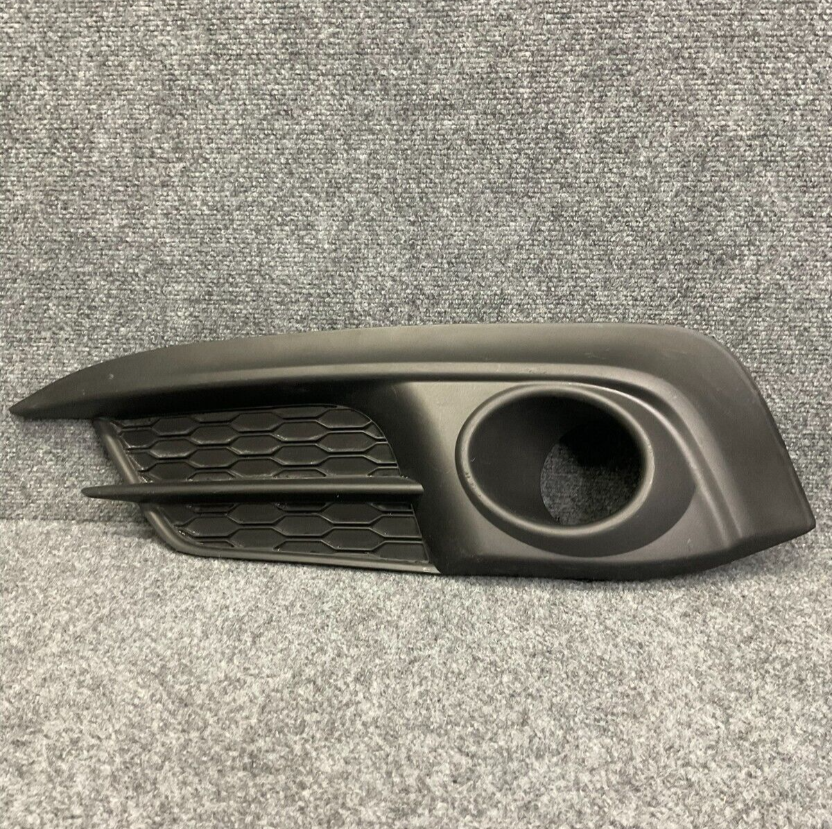 2016-2018-Honda-Civic-Front-Left-Driver-Fog-Light-Trim-Bezel-Cover-71108-TBA-A10-335455482891