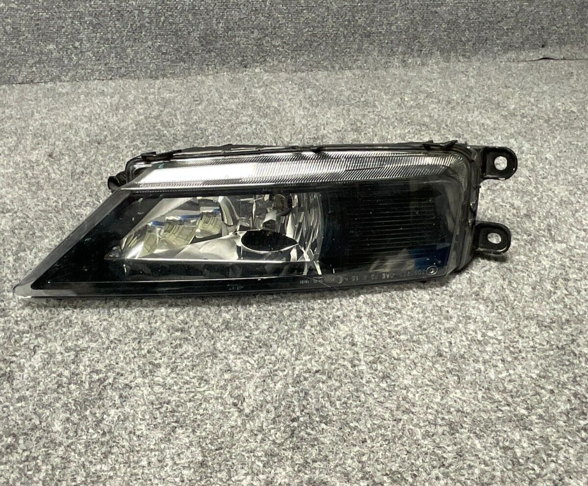 2018-2022-Volkswagen-Tiguan-Front-Right-Side-Fog-Light-Lamp-5NL-941-700-335467327531