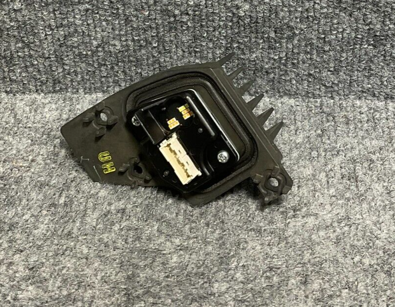 Nissan-Rogue-Right-Passenger-Side-Turn-Signal-LED-Module-335421256081