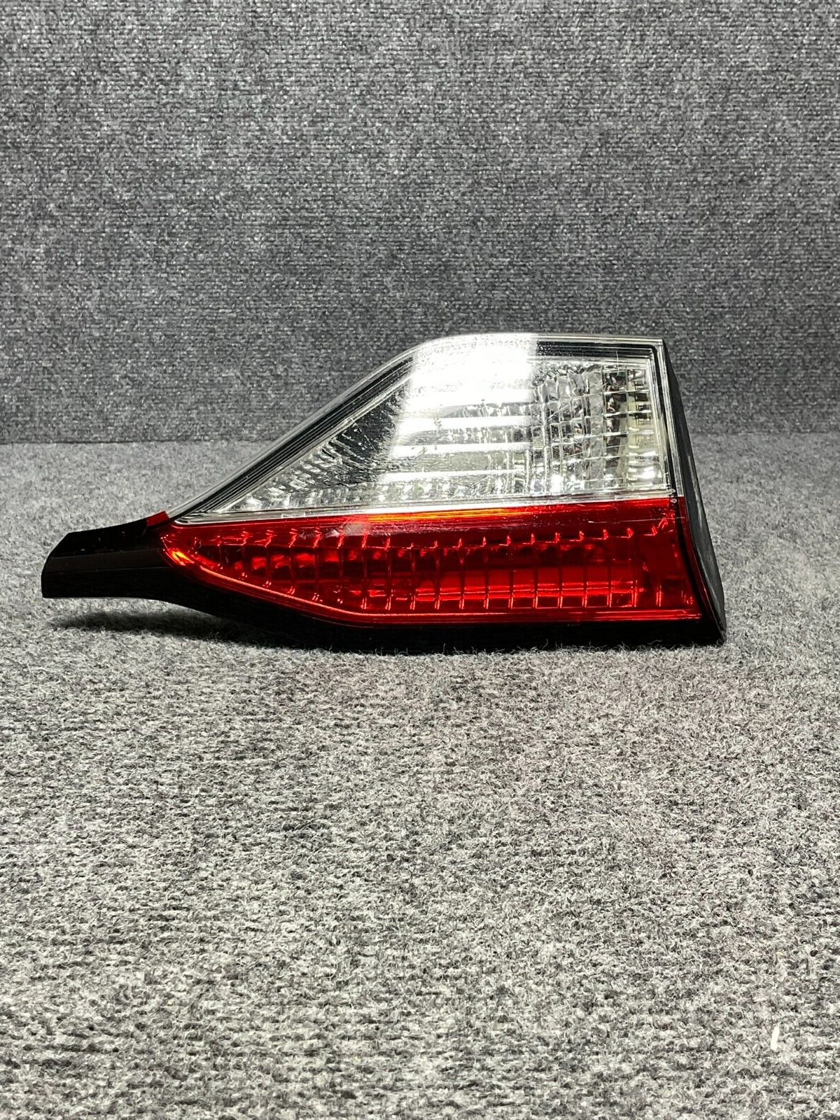 2020-24-Toyota-Corolla-Hybrid-Rear-RS-Passenger-Inner-Taillight-81581-12250-335603106762-3