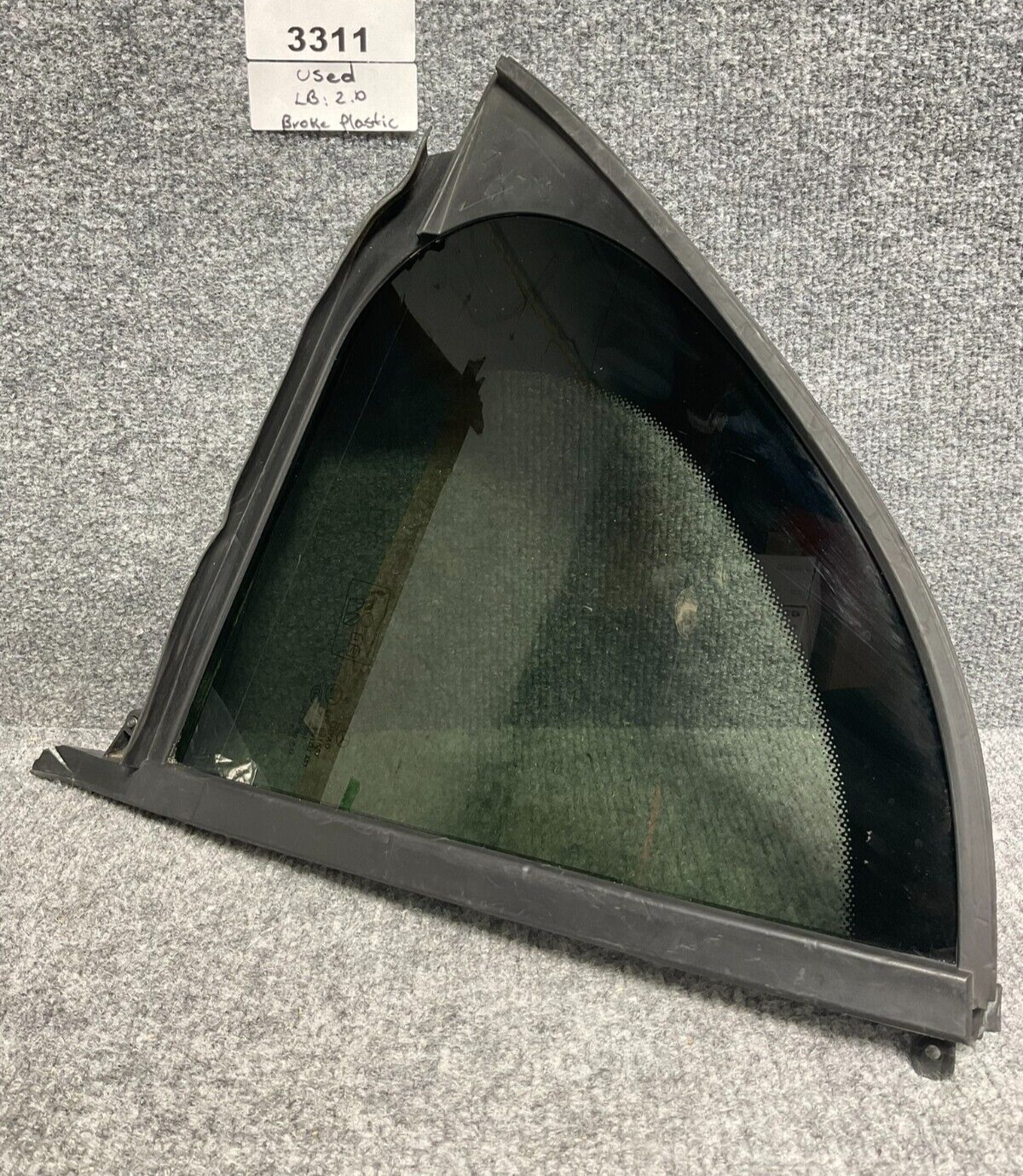 Mercedes-Benz-FUYAO-43R-001667-Window-Triangle-Glass-335400836452