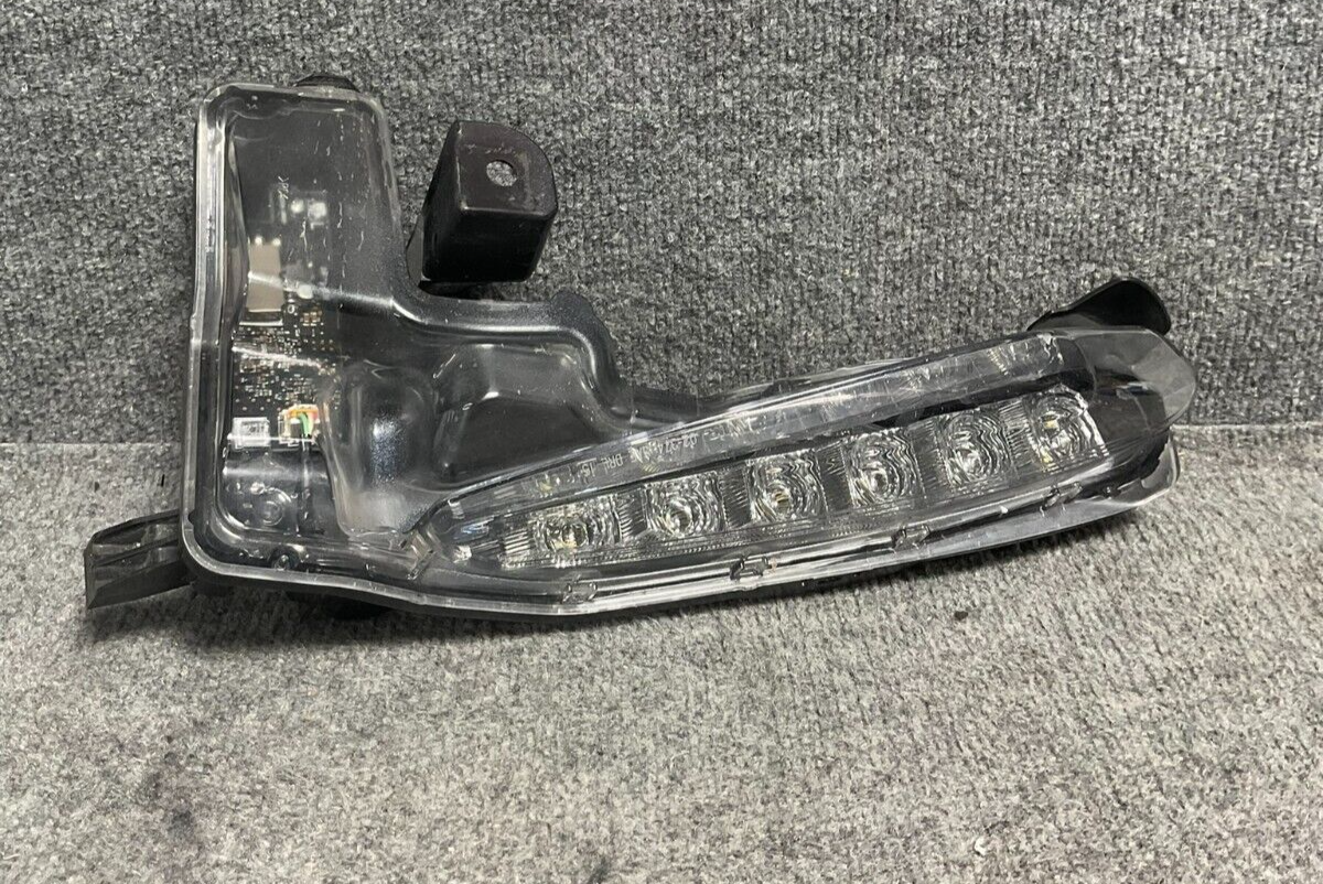 Toyota-Left-Driver-Side-LED-DRL-Daytime-Running-Fog-Light-Lamp-12V68W-335404583162