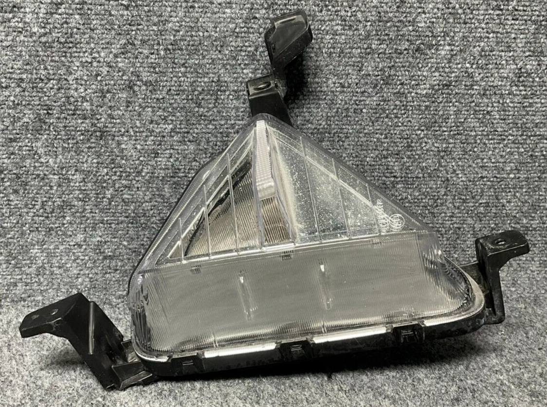 2019-20-Hyundai-Elantra-RS-Passenger-Turn-Signal-Lamp-Assembly-92302-F2510-335603106633