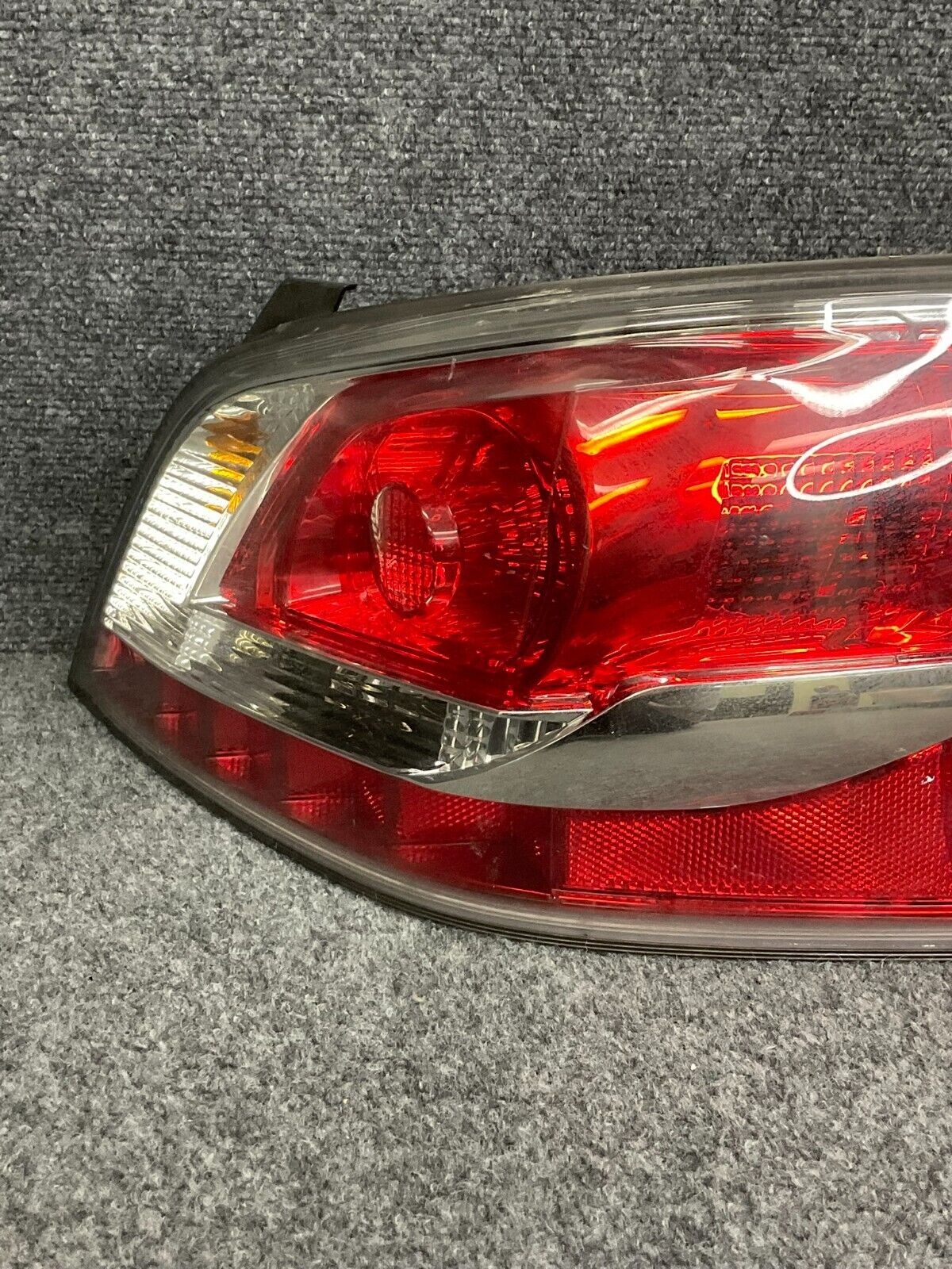 2013-2015-Nissan-Altima-Rear-Outer-Right-Passenger-Side-Tail-Light-949463-335441968394-4