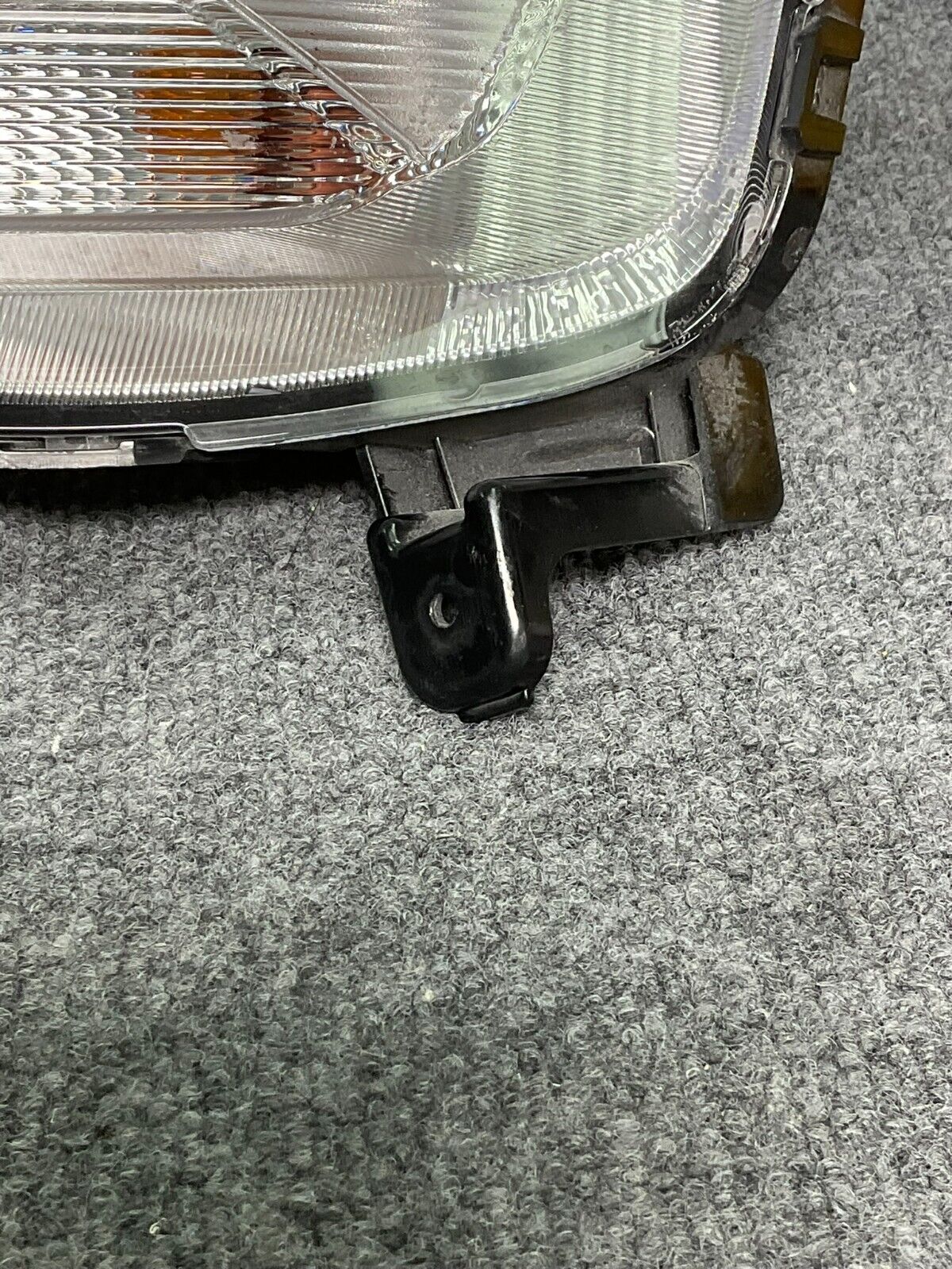 2017-20-Kia-Optima-Right-Passenger-Side-Turn-Signal-Light-Lamp-Assembly-92304-D5-335603106674-3