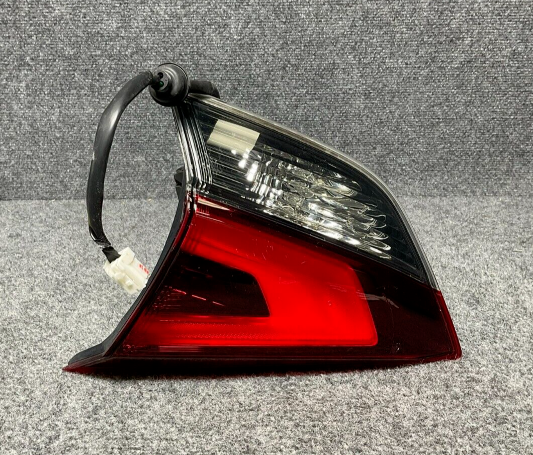 Nissan-X-TRAIL-Rear-Right-Passenger-Side-Inner-Bumper-Tail-Stop-Brake-Light-335498175604