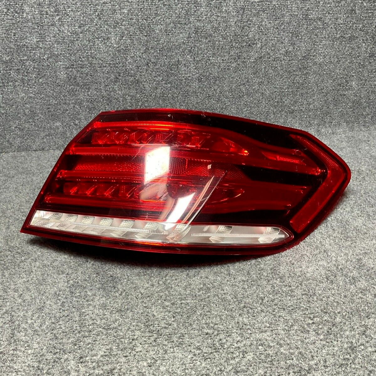 14-16-Mercedes-Benz-E-Class-Rear-Right-Passenger-Side-LED-Tail-Light-A2129061403-335501245345