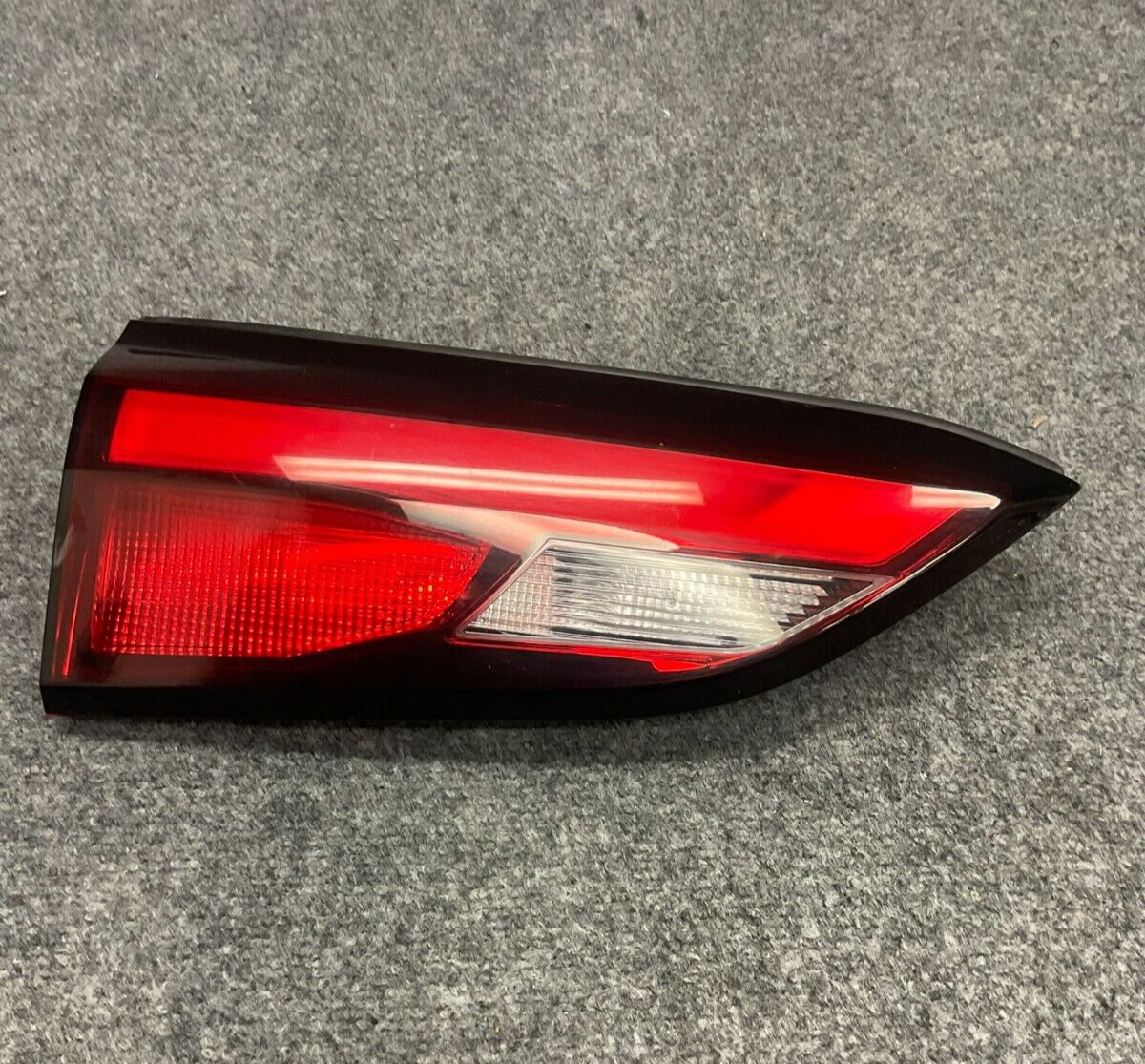 18-21-GMC-Terrain-Rear-Left-Driver-Side-LED-Turn-Signal-Taillight-Lamp-84377188-335463040045