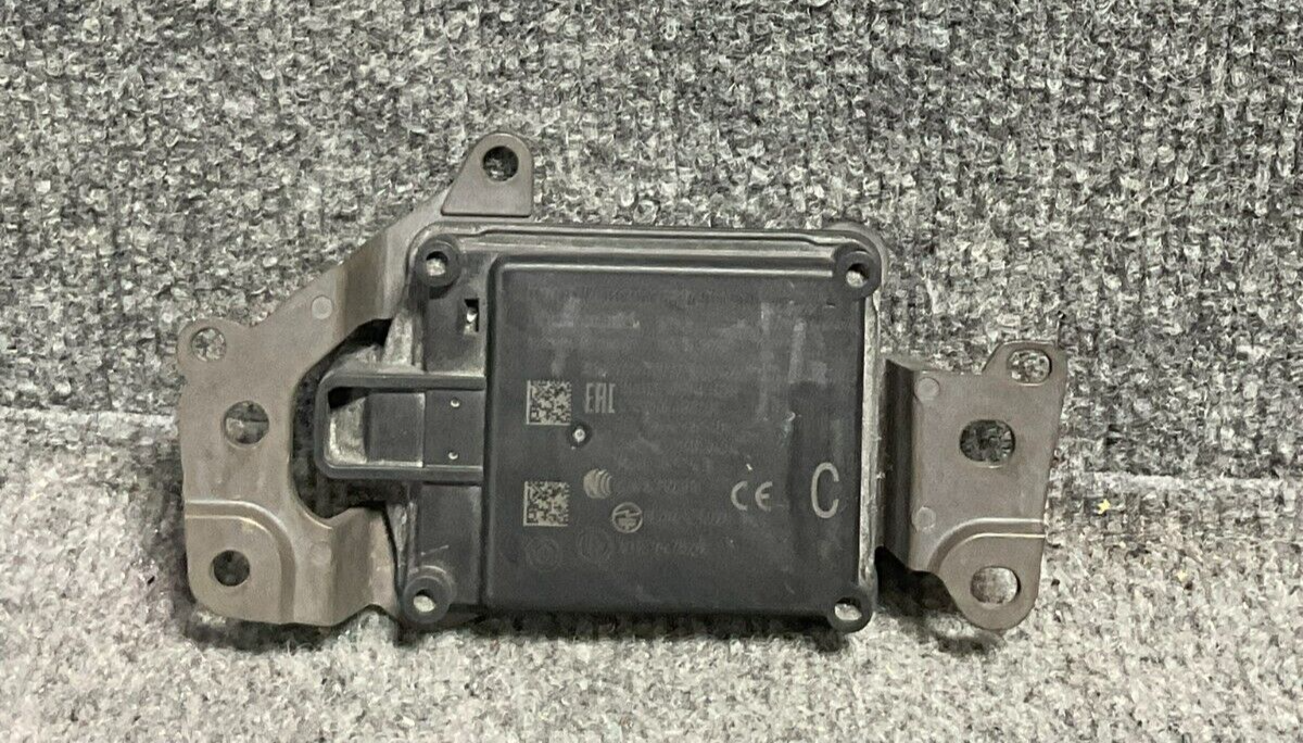 19-20-Toyota-Camry-Front-Cruise-Control-Distance-Sensor-88210-06120-W-Bracket-335416623055