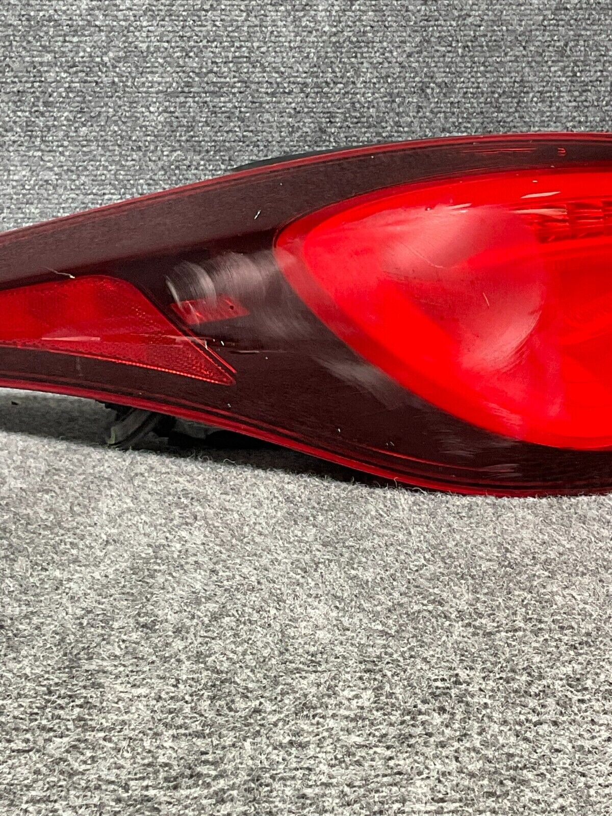 2014-16-Hyundai-Elantra-Rear-Outer-LS-Tail-Light-Brake-Lamp-Assembly-92401-3Y5-335603106725-4