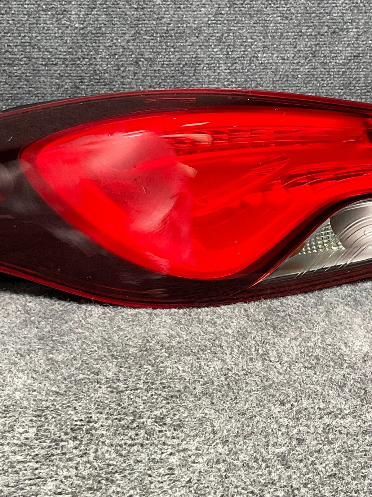 2014-16-Hyundai-Elantra-Rear-Outer-LS-Tail-Light-Brake-Lamp-Assembly-92401-3Y5-335603106725-5