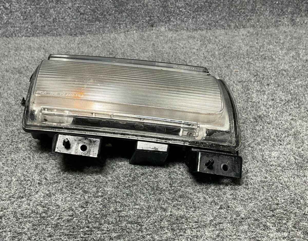 2020-2024-Jeep-Gladiator-Front-Right-Side-Turn-Signal-Light-Lamp-68307244AF-335477275645