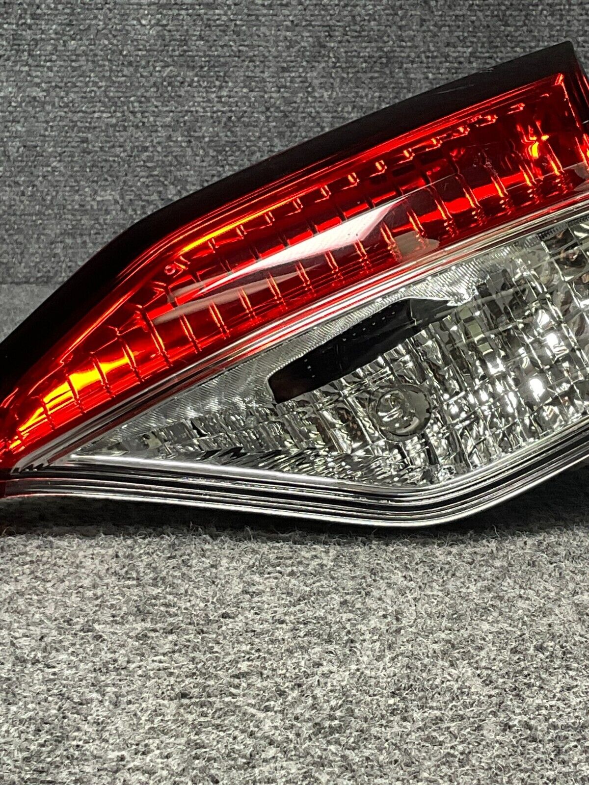 2020-24-Toyota-Corolla-Rear-Passenger-RS-Inner-Tail-Light-Assembly-81580-02B60-335603106655-3