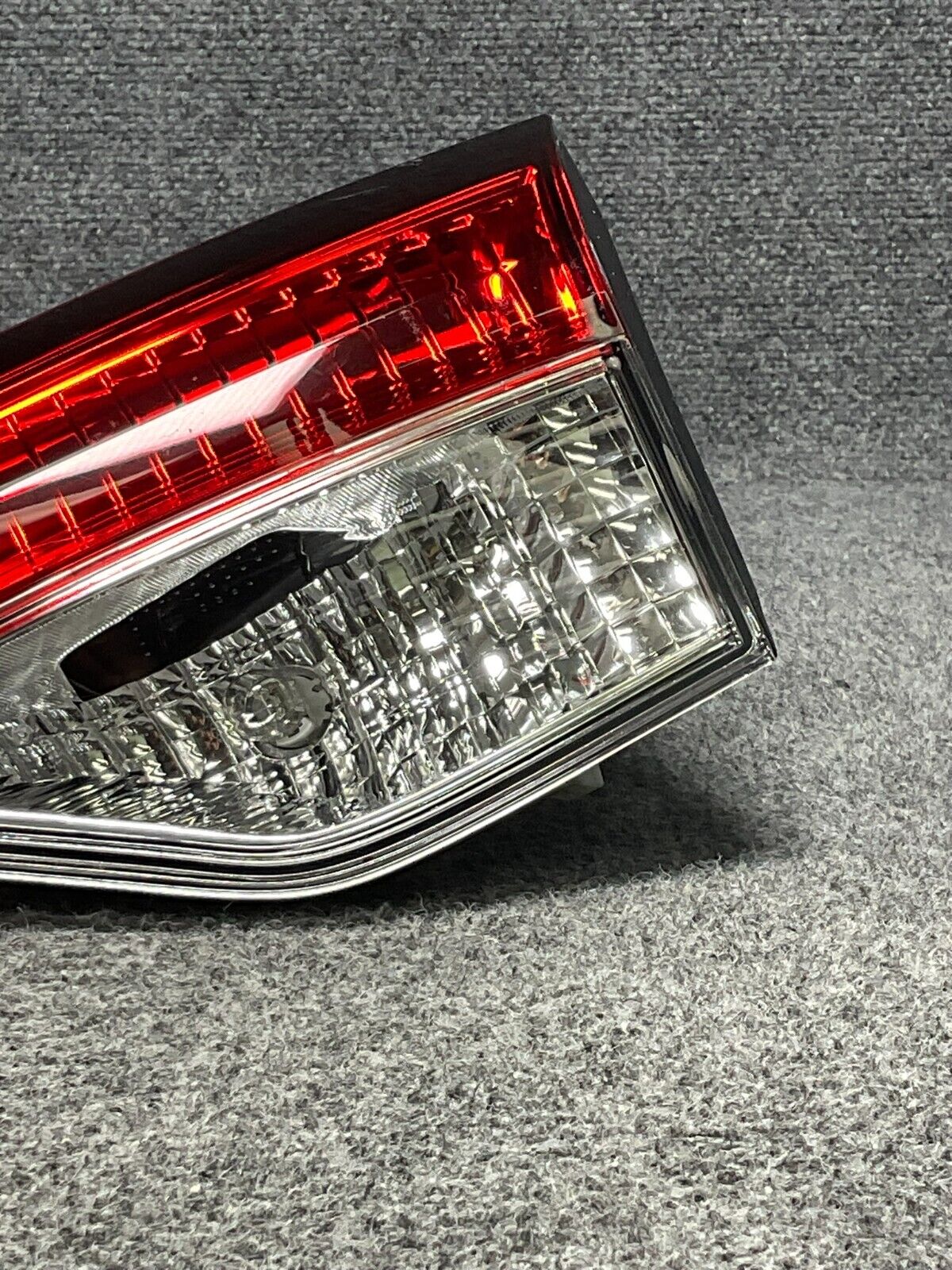 2020-24-Toyota-Corolla-Rear-Passenger-RS-Inner-Tail-Light-Assembly-81580-02B60-335603106655-4