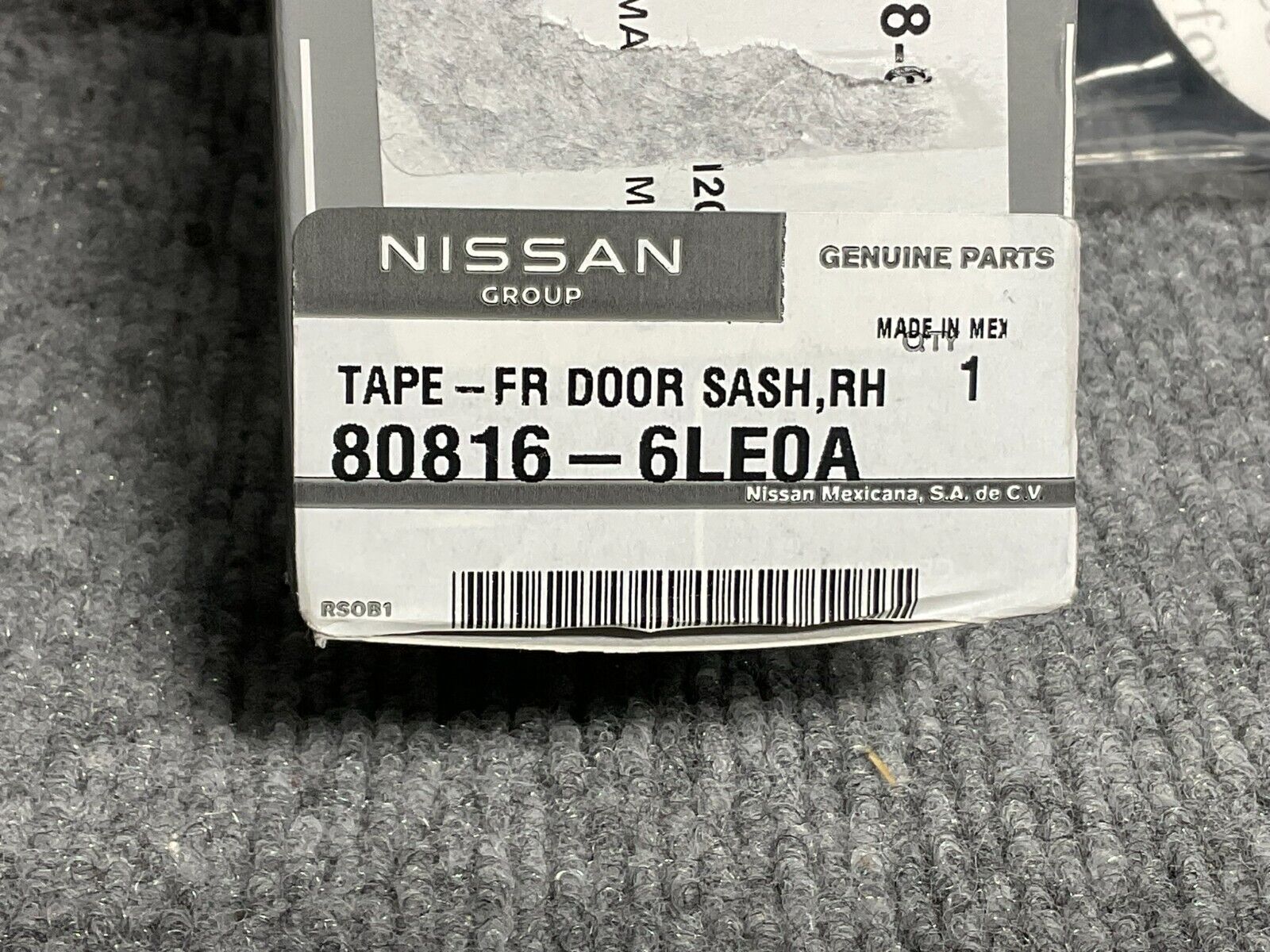 Nissan-Infiniti-Front-Right-Door-Sash-80816-6LE0A-335396353155-9
