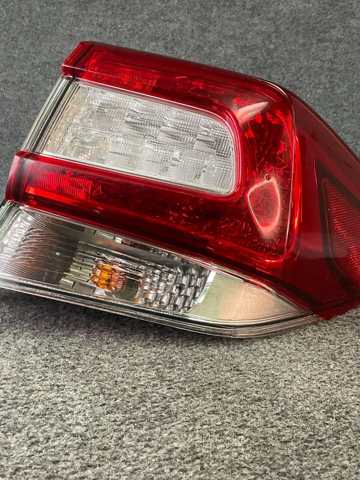 17-19-Subaru-Impreza-Crosstrek-Rear-Right-Side-Outer-Taillight-Lamp-84201-FL02B-335610157826-3