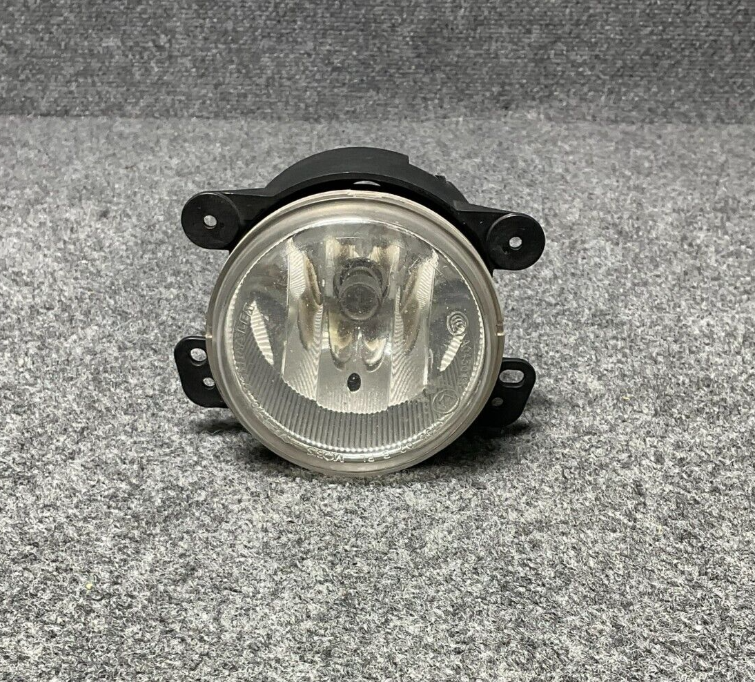 2007-2018-Jeep-Wrangler-Halogen-Front-Left-OR-Right-Fog-Light-A045048-335467820086