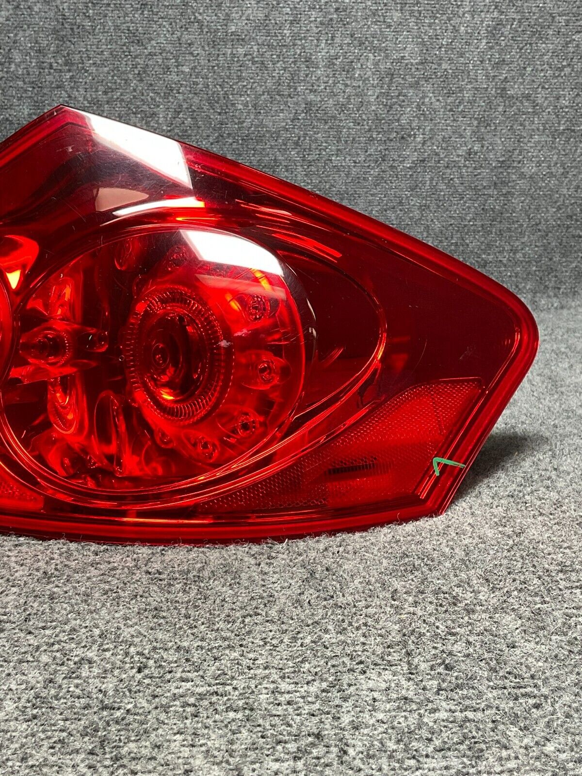 2009-13-Infiniti-G25-G35-G37-Rear-Right-Passenger-Side-Outer-Tail-Light-335603106756-4