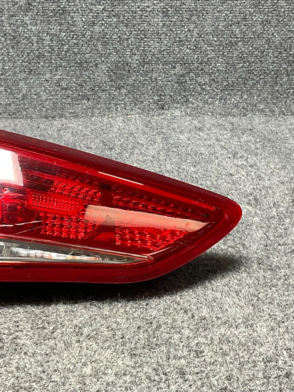 2016-18-Hyundai-Tucson-LS-Driver-Inner-Trunk-Tail-Light-Assembly-175614009-335603106726-5