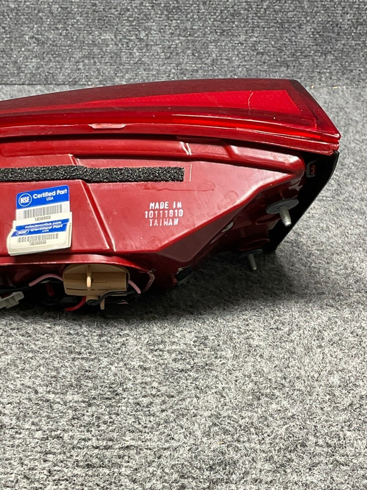 2016-18-Hyundai-Tucson-LS-Driver-Inner-Trunk-Tail-Light-Assembly-175614009-335603106726-9