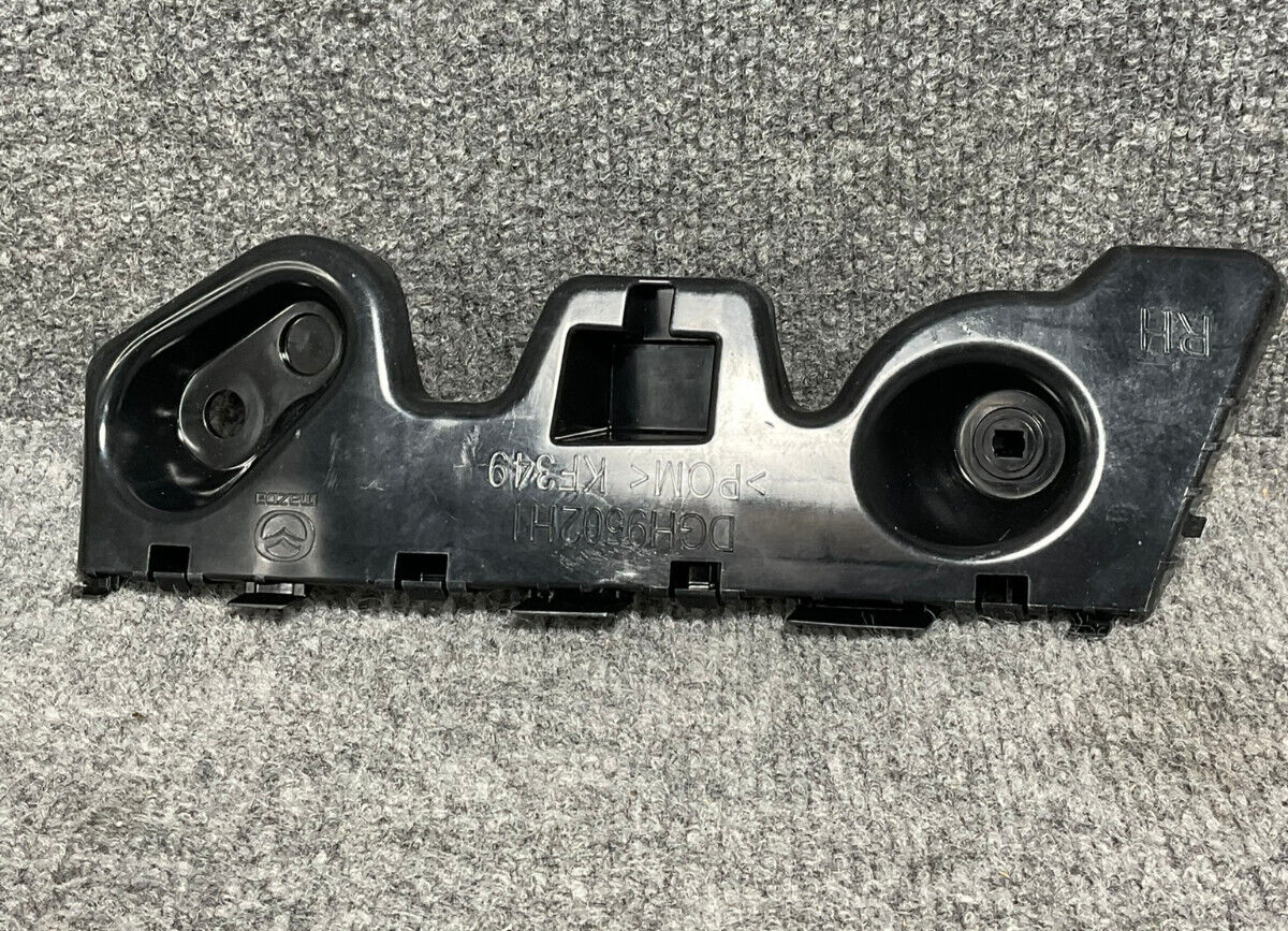 20-23-Mazda-CX-30-Rear-Right-Passenger-Side-Retainer-Support-Bracket-DGH9502H1-335349048357