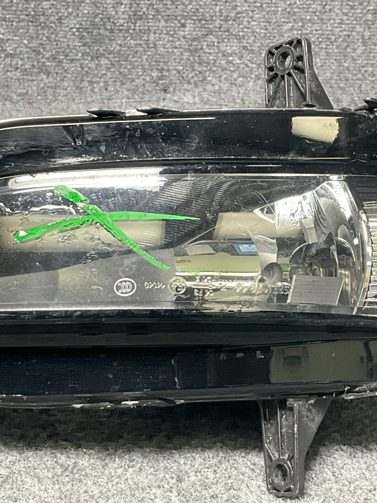 2018-2020-Volkswagen-Golf-Right-Passenger-Side-Halogen-Fog-Light-36352037-335601484437-4