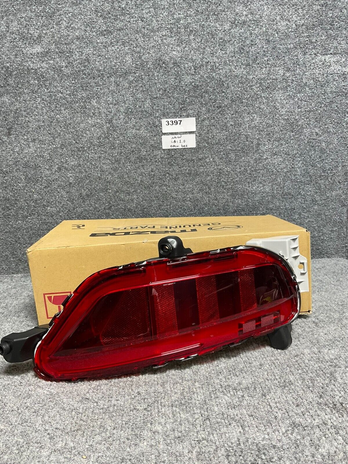 Mazda-Rear-Driver-Left-Side-Bumper-Face-Bar-Reflector-Light-Lamp-KB8A-515M0C-335400836427-14