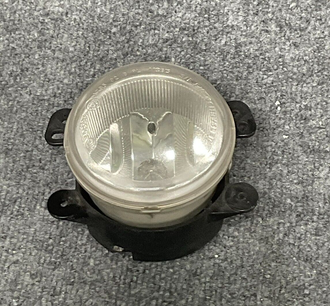 07-18-Jeep-Wrangler-Halogen-Fog-Light-Right-or-Left-Driver-Side-Only-1-A045048-335465622138