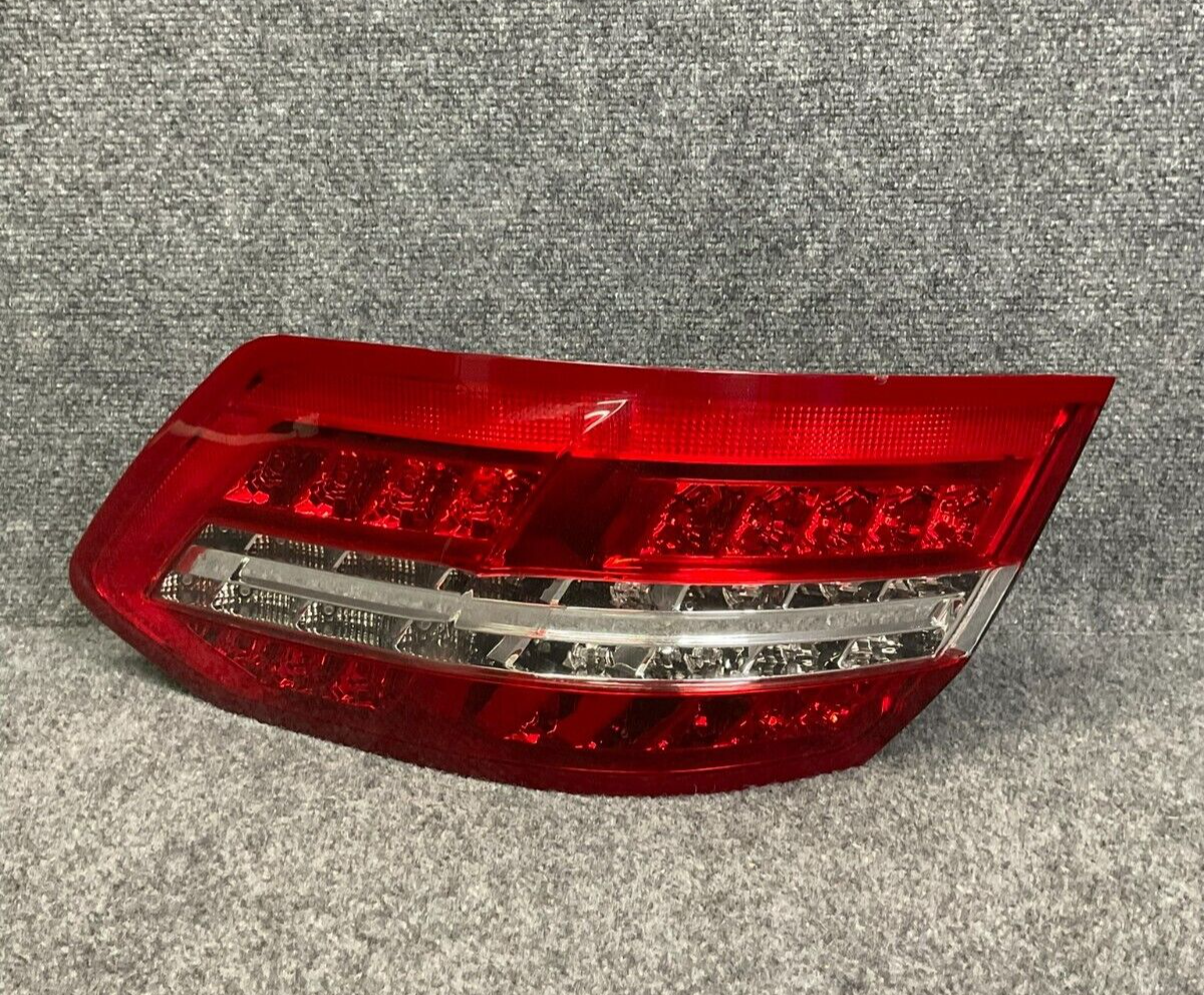 2010-2013-Mercedes-Benz-E350-W212-Passenger-Side-Outer-Tail-Light-440-1967R-AS-335460078168