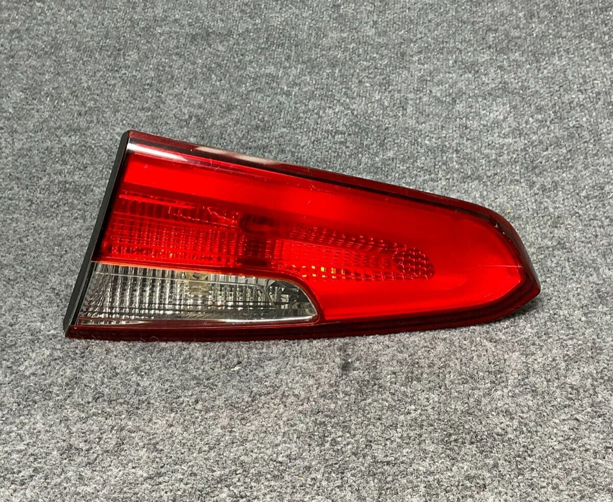 2014-16-Kia-Forte-Rear-Right-Side-Lid-Mounted-Tail-Light-Assembly-92404-A7000-335475687178