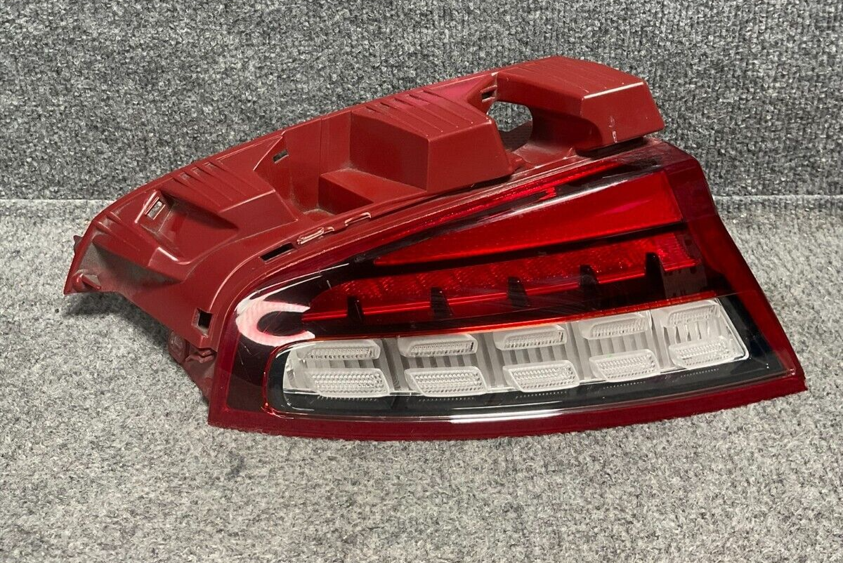 2018-2020-Kia-Stinger-Rear-Left-Driver-Side-Tail-Light-92401-J5-335415568088