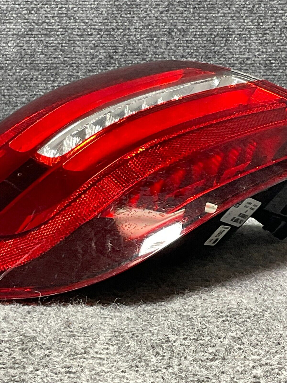 2018-2020-Mercedes-GLA-250-Rear-Left-Lamp-Combination-Assembly-A1569068500-335603106788-4