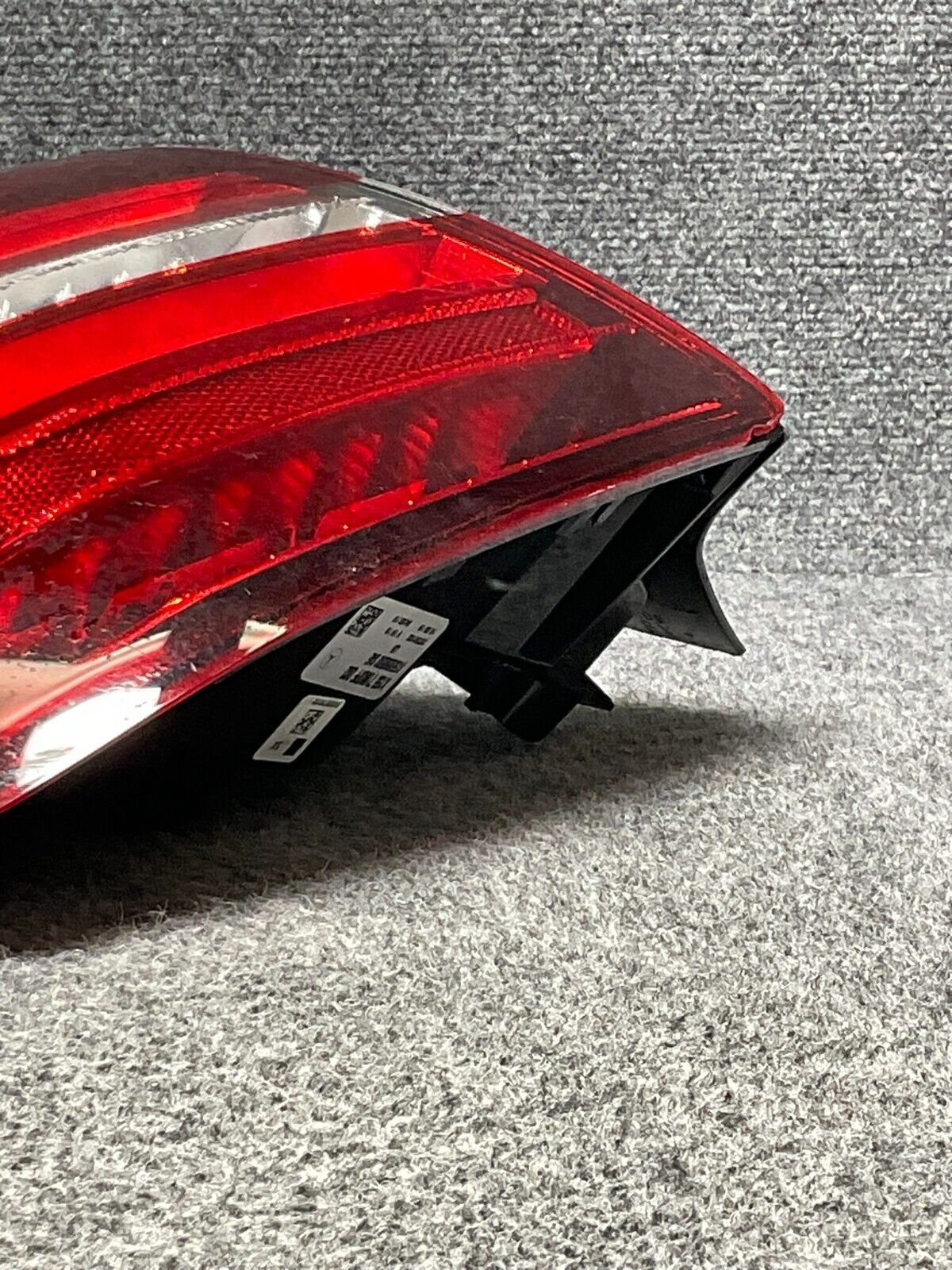 2018-2020-Mercedes-GLA-250-Rear-Left-Lamp-Combination-Assembly-A1569068500-335603106788-5