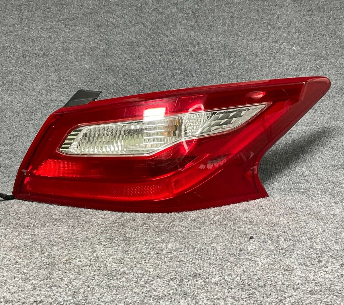 Nissan-Altima-2016-2017-Rear-Right-Passenger-Outer-Side-Tail-Light-DS762-B000R-335477932518