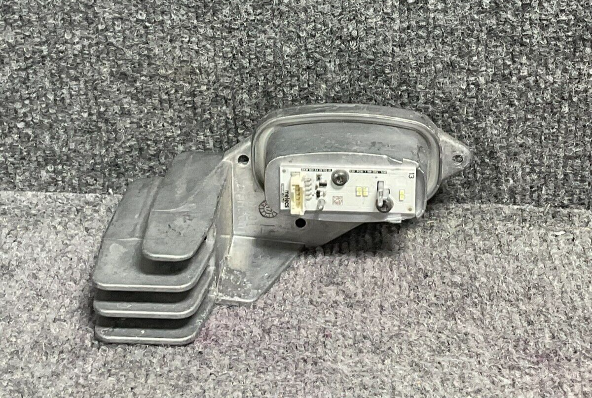 19-23-Cadillac-XT4-Front-Left-Headlamp-Ballast-Control-Module-Unit-1105001109000-335367766999