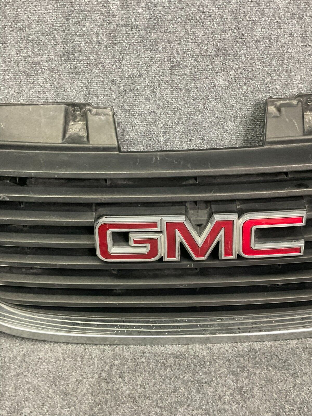 2007-2014-GMC-Yukon-Front-Bumper-Upper-Radiator-Grille-W-Emblem-Logo-25891151-335449658259-4
