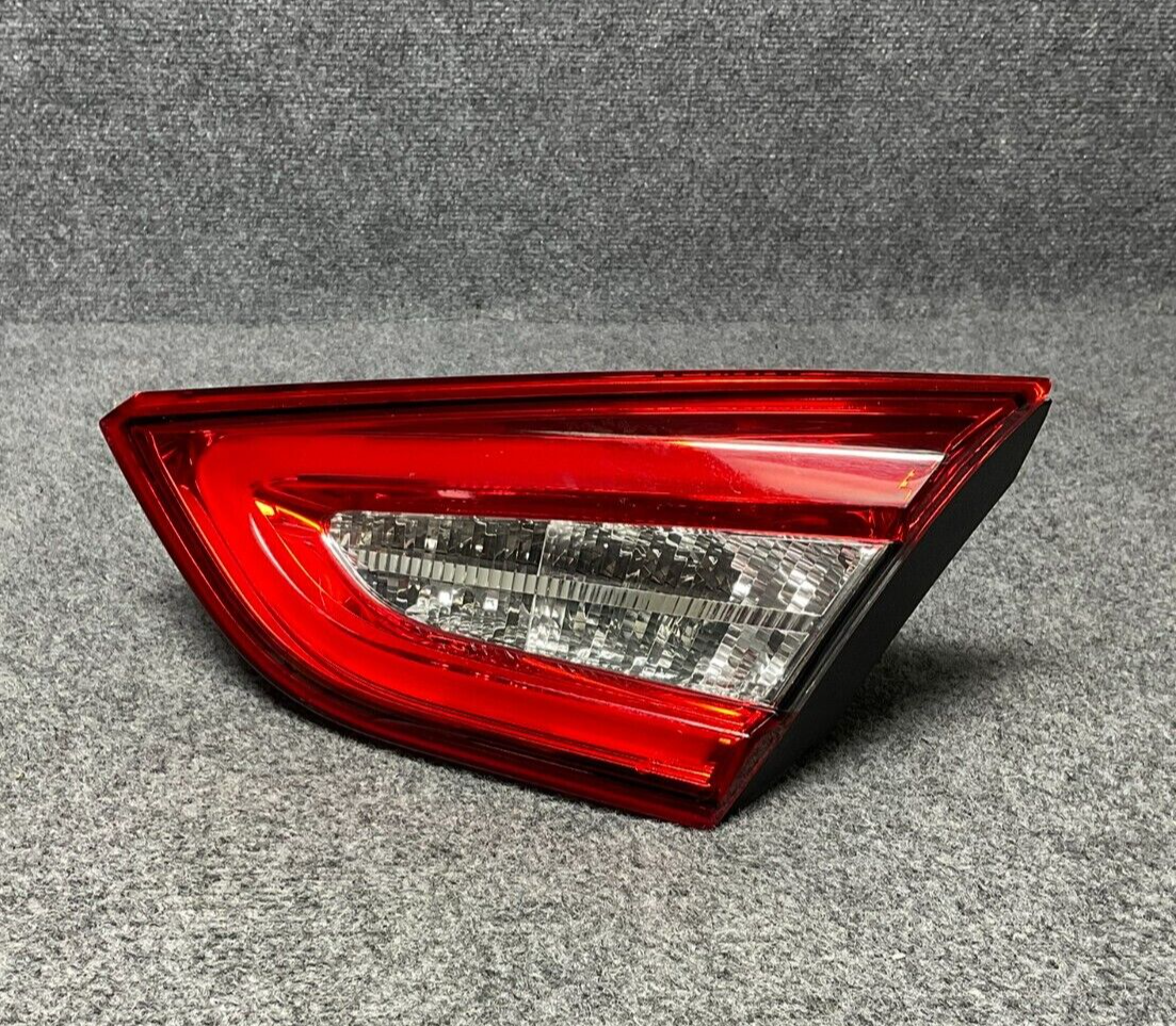 2015-Maserati-Quattroporte-M156-Rear-Right-Passenger-Inner-Tail-Light-670009228-335475687179