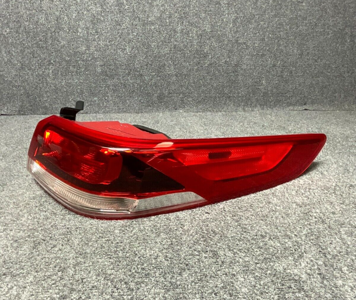 2016-2018-Kia-Optima-Rear-Right-Passenger-Side-Outer-Tail-Light-92402-D4-335472459059