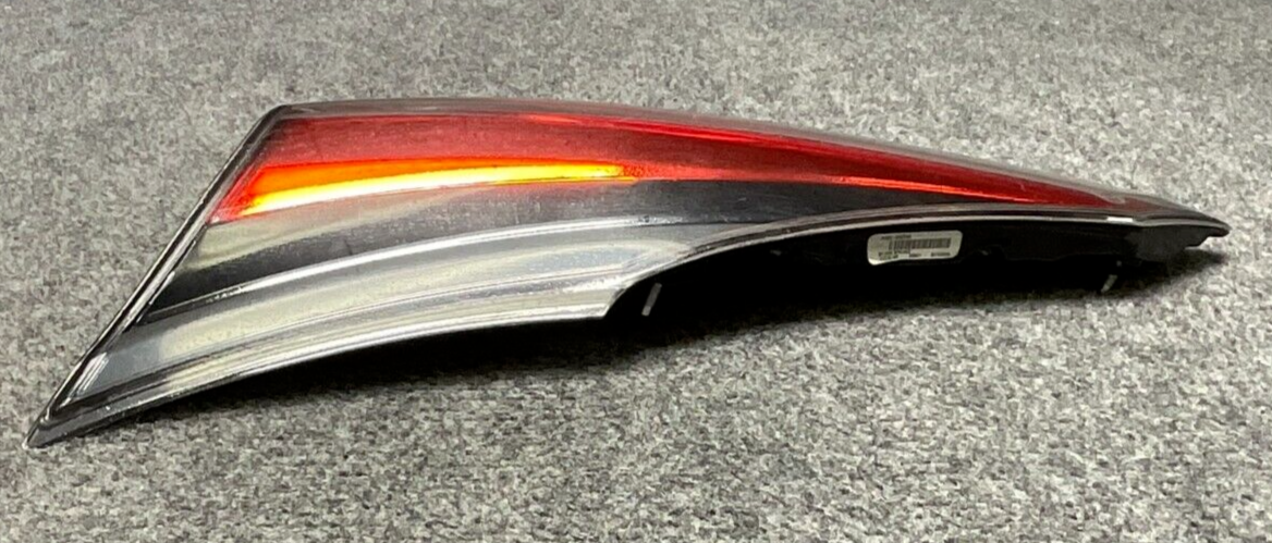 2016-2018-Toyota-RAV4-Rear-RS-Inner-Tail-Light-Lamp-Assembly-87580-0R031-335603106679