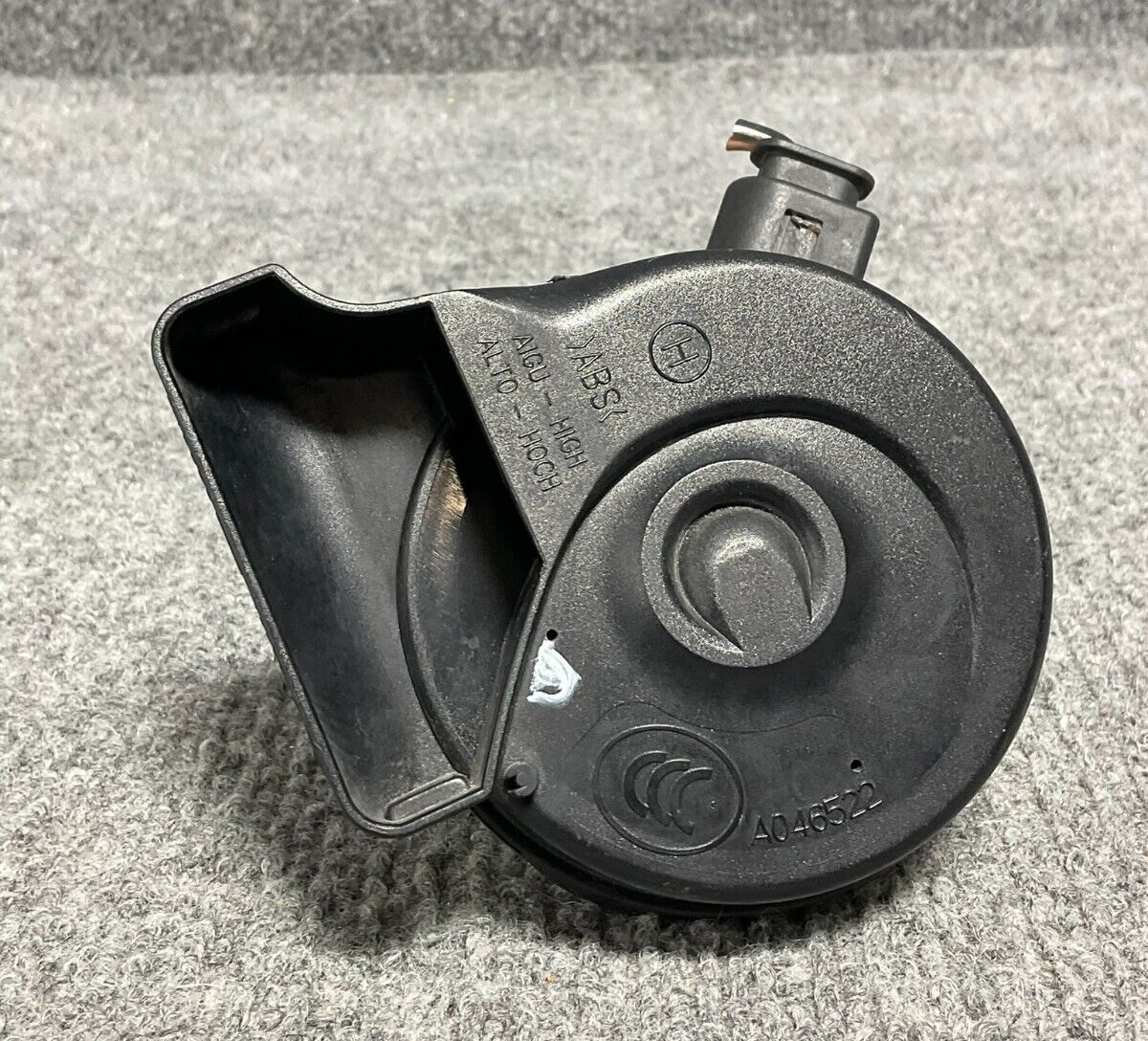 Mercedes-Benz-Horn-Alarm-Sound-High-Tone-AM80S-R-With-Plug-Housing-A0525453826-335427771249